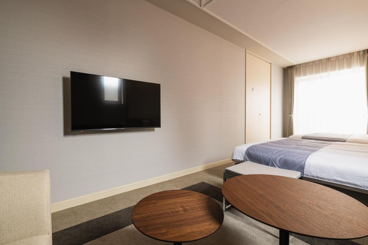 Grand Base Hakata-I Lejlighedshotel Fukuoka  Eksteriør billede
