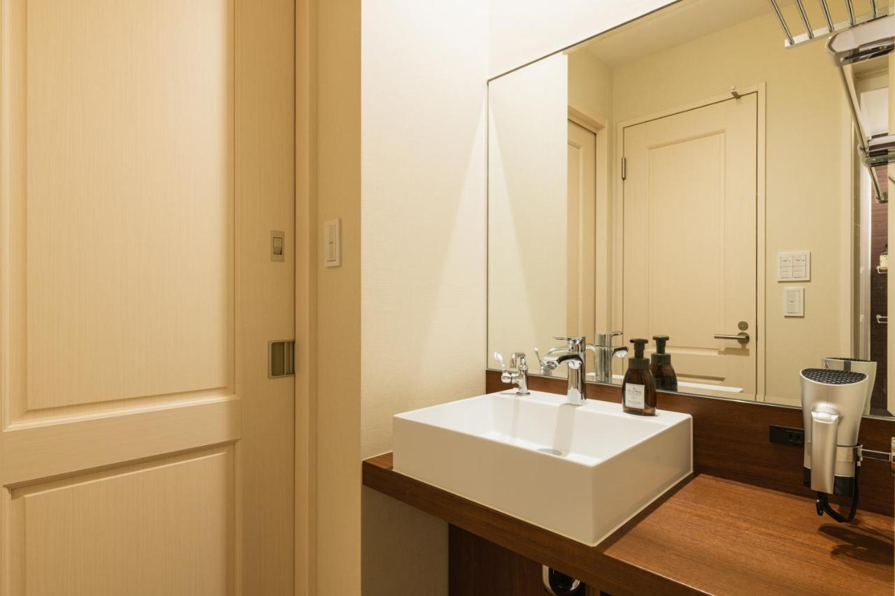 Grand Base Hakata-I Lejlighedshotel Fukuoka  Eksteriør billede